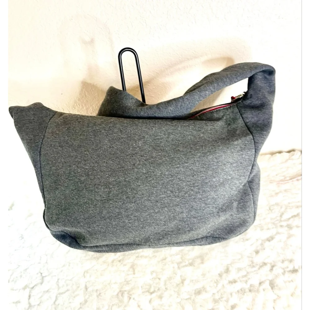 Skechers vintage Y2K Messenger Sling bag in grey fabric with pink accents large